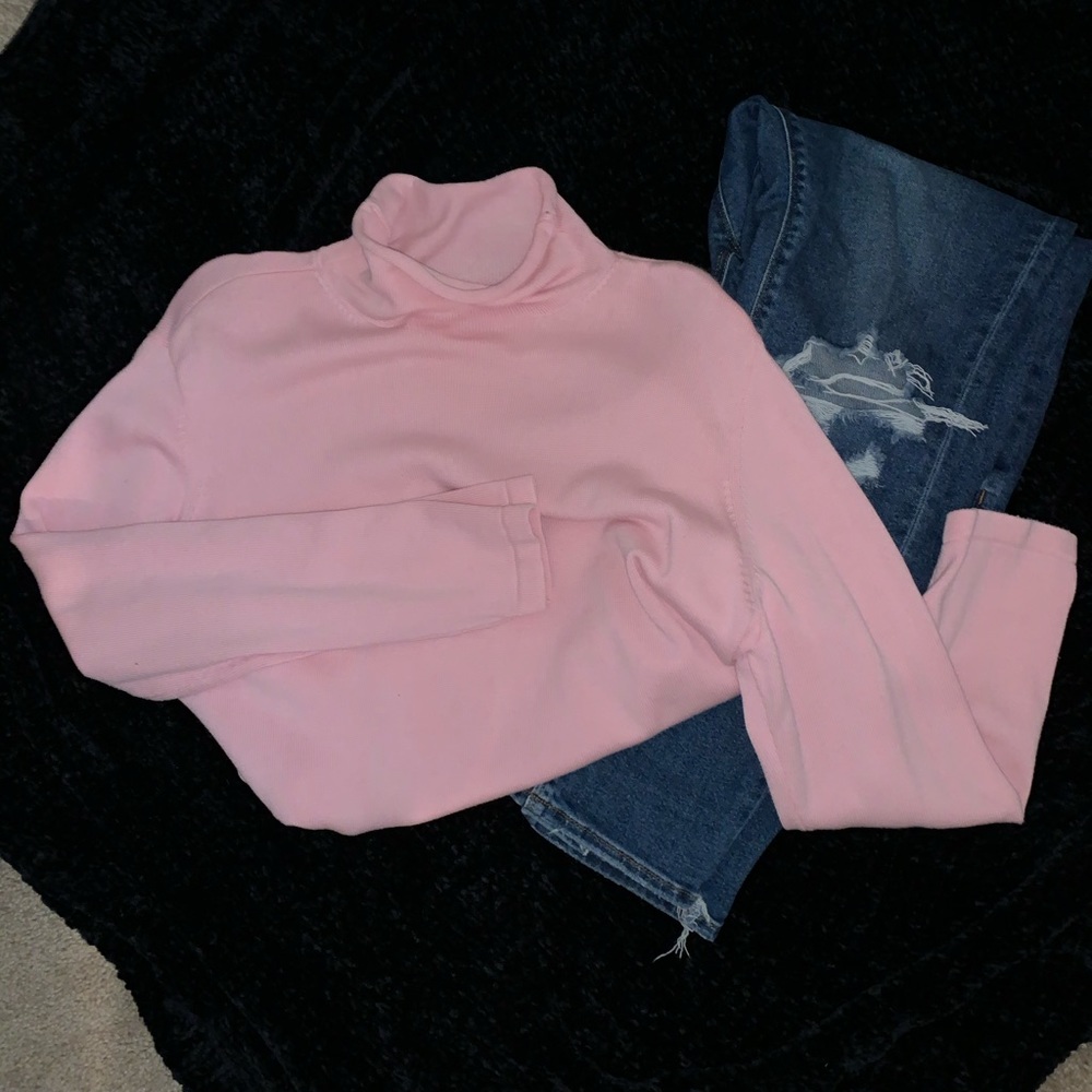 Pink TurtleNeck Sweater 💓